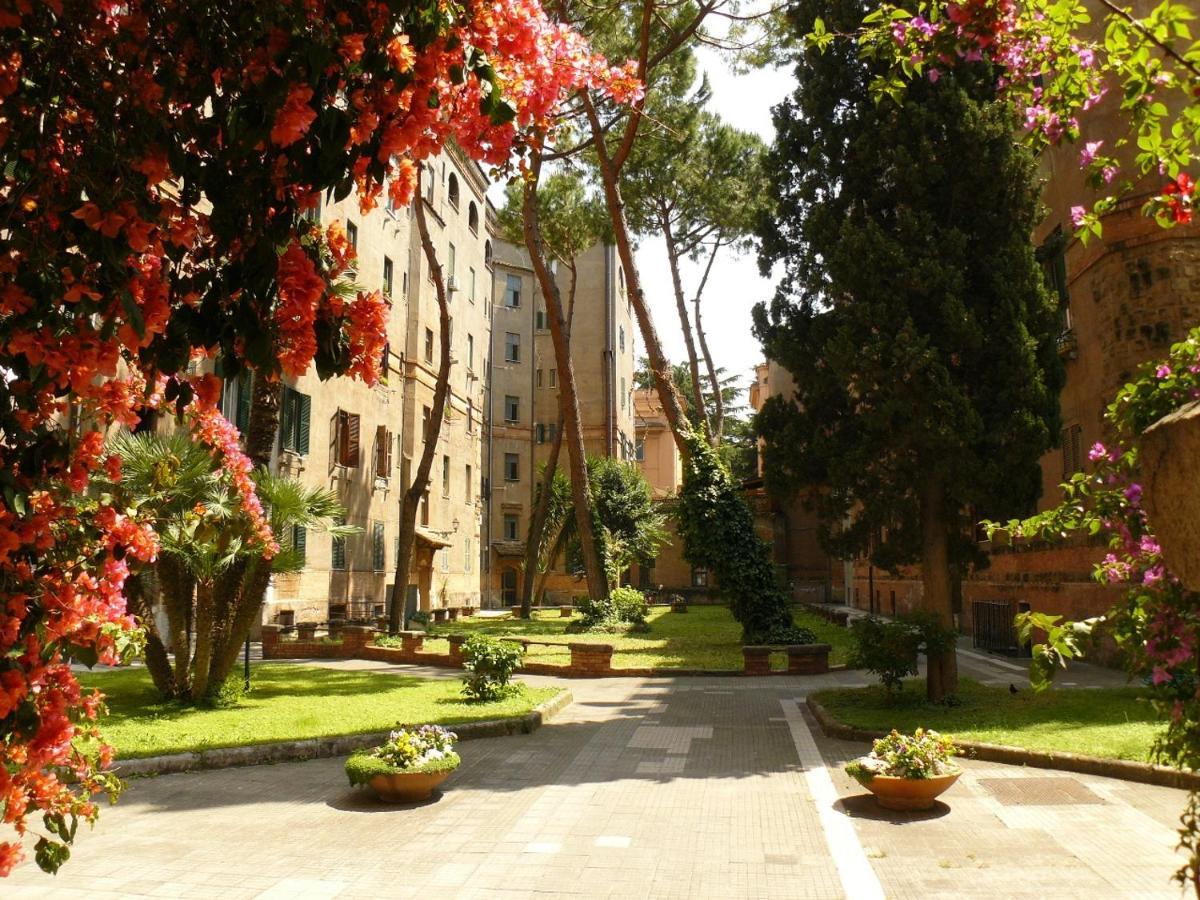 Dimora Del Papa Apartments Rome Luaran gambar